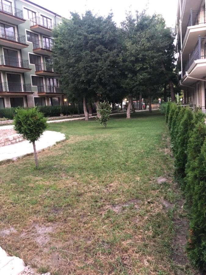 Rabi Park Residence Varna Bagian luar foto